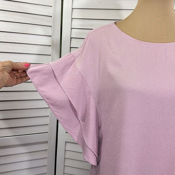 Chico's Top Size 1 (8) Flutter Sleeve Lightweight Flowy NWOT - Picture 5 of 11